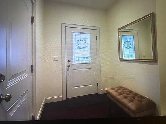 4th image of 318 Ballston Ave #D