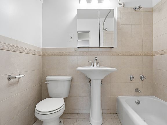 4th image of 784 Columbus Ave APT 14M