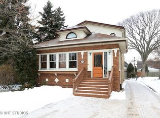 458 S York St, Elmhurst, IL 60126