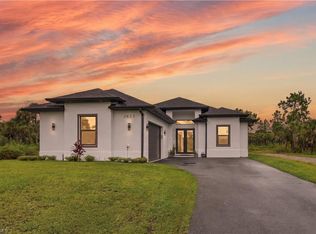 2625 32nd AVE SE, NAPLES, FL 34117