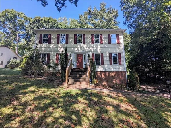 1091 Grindstone Dr, Lewisville, NC 27023