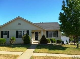 12201 Glenpark Dr, Maryland Heights, MO 63043
