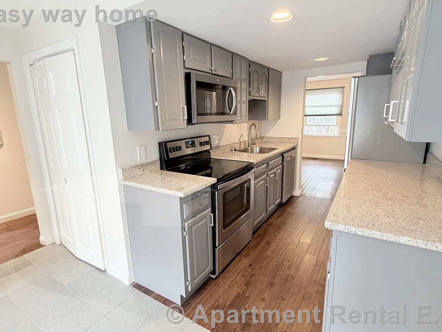 3 bed, 2.5 bath, 2350 sqft, $4,200 — Photo 1
