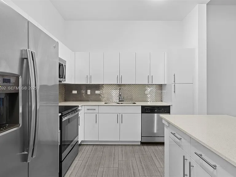 1776 Polk St #1103 — Photo 3