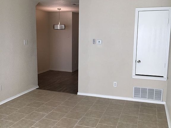 3rd image of 2809 Kerrville Ct APT B