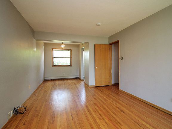 4th image of 2404-2418 SE 58th Ave #2414