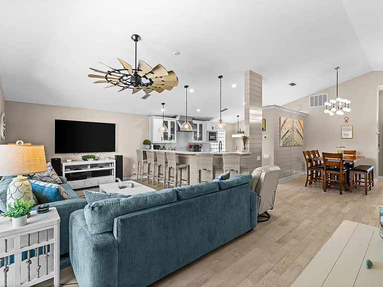 3370 Yonge Ave — Photo 18