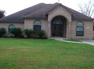 15 N Foster Rd, Texas City, TX 77591