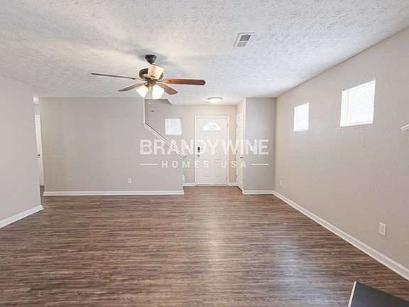5th image of 41 Arrowhead Dr