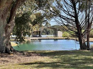 900 Victoria Riverside Rd, Patterson, LA 70392