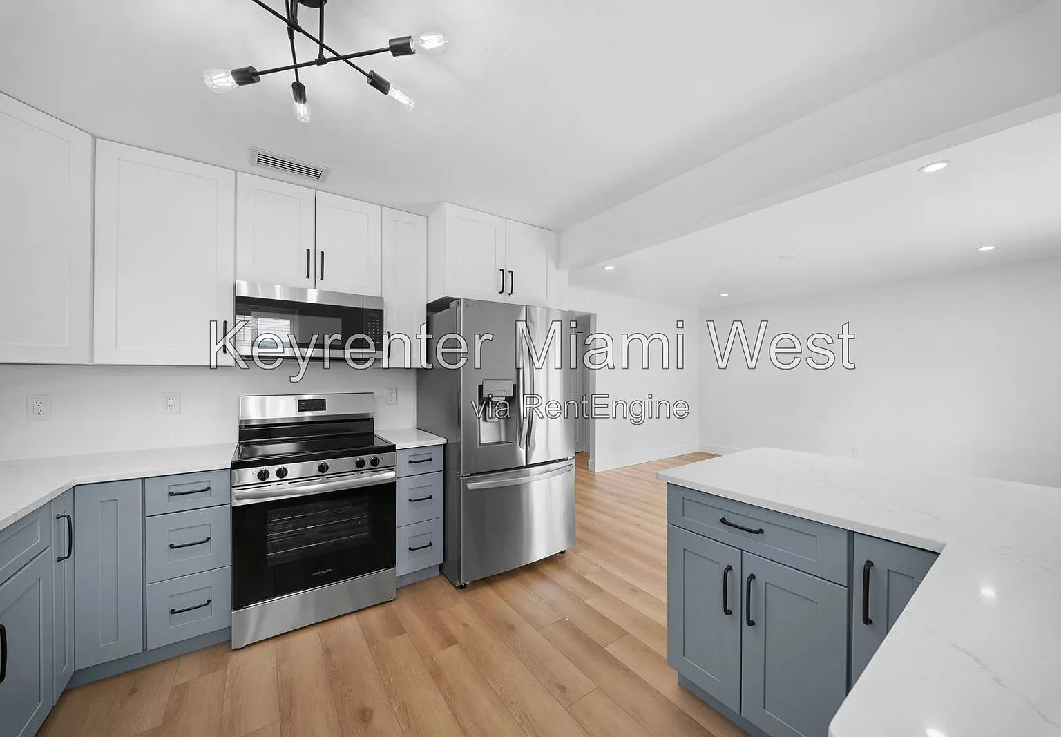 2 bed, 2.5 bath, 1554 sqft, $1,700 — Photo 1