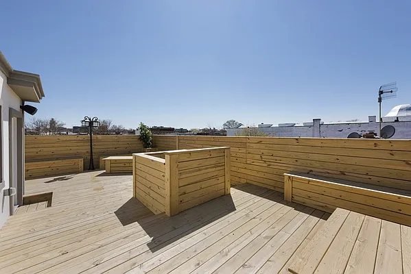 Sold by Nest Seekers International | media 27