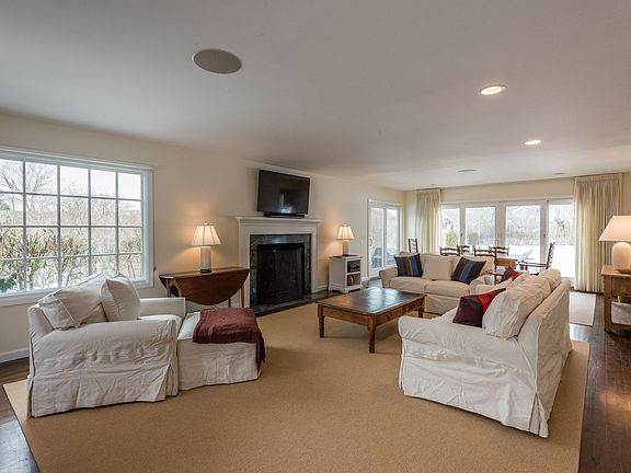 5th image of 38 Hedges Ln