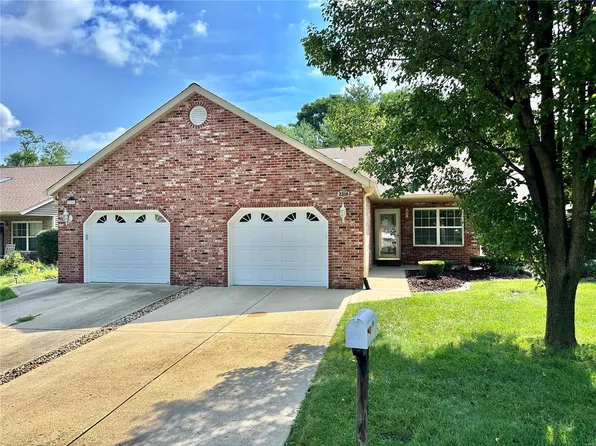 2316 Williams St, Maryville, IL 62062