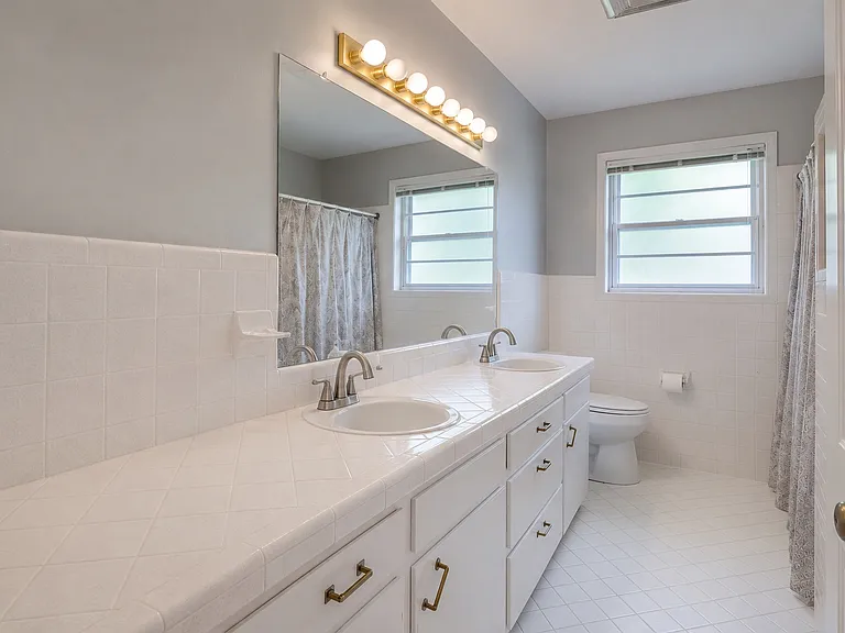 404 Island Dr — Photo 13
