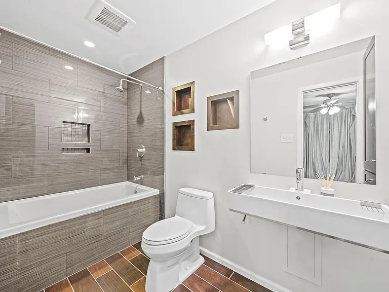 2303 Briarwest Blvd #2303 — Photo 14