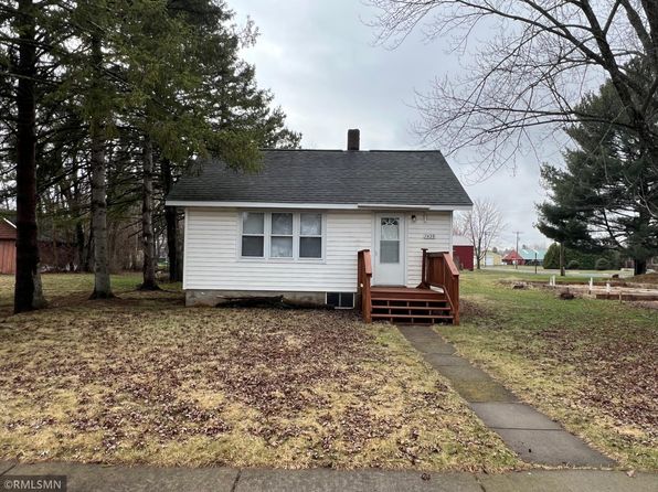 7439 Birch St W, Webster, WI 54893