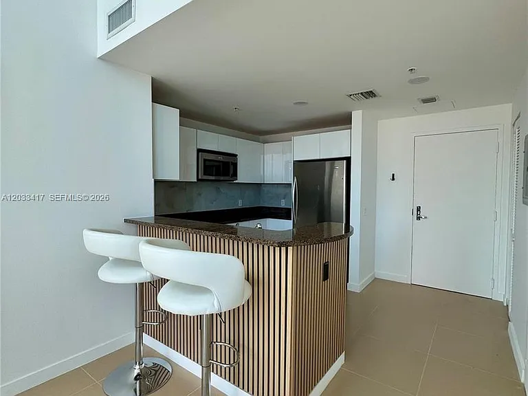 300 S Biscayne Blvd #L-1218 — Photo 6
