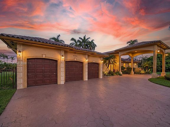 3rd image of 29482 SW 193rd Ct