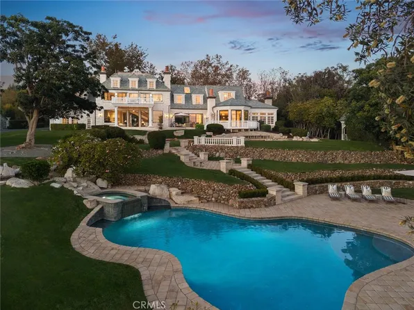 10 Strawberry Ln, San Juan Capistrano, CA 92675