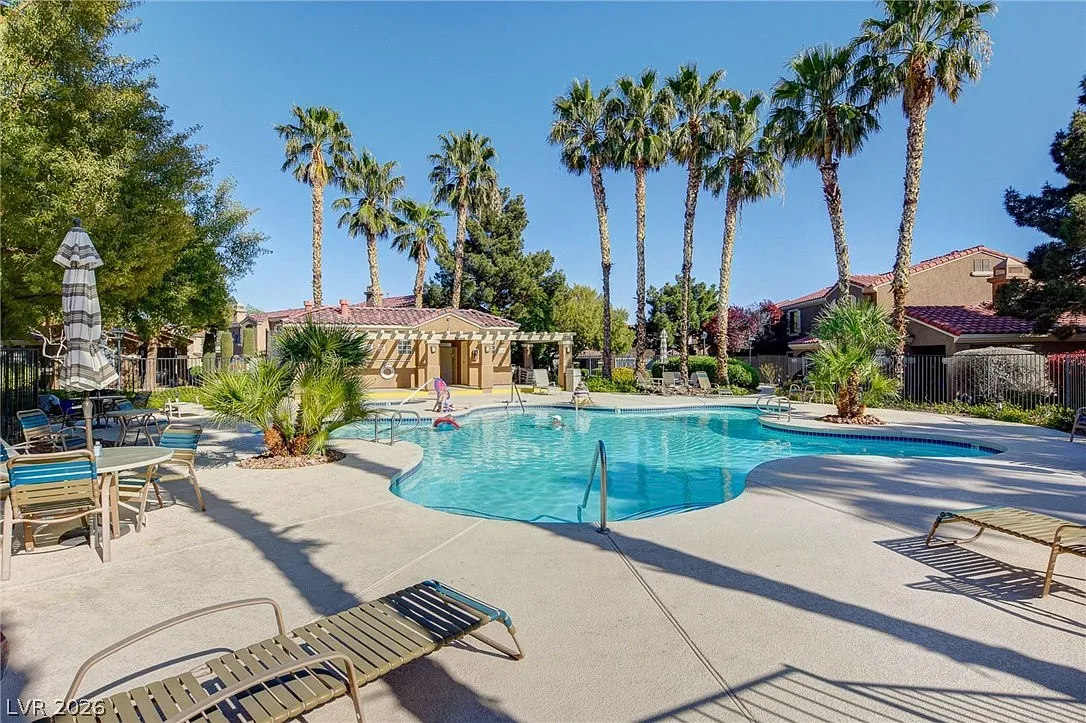 3 bed, 2.5 bath, 1507 sqft, $1,995 — Photo 1