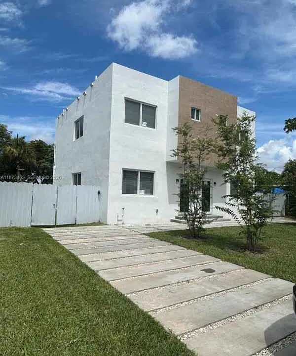 723 NW 19th Ave