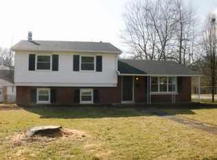 1926 Deauville Dr, Lexington, KY 40504