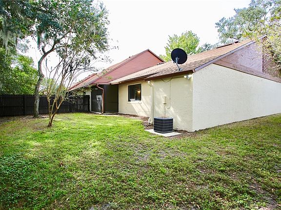 4th image of 161 Thornberry Dr