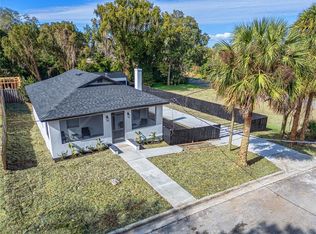 215 N Salem St, Eustis, FL 32726