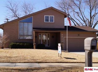 6640 S 85th St, Ralston, NE 68127
