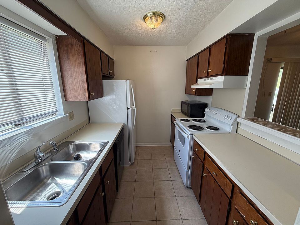 1st image of 101 Pine Forest Dr #F-21