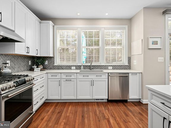 3rd image of 4635 Aspen Hill Ct