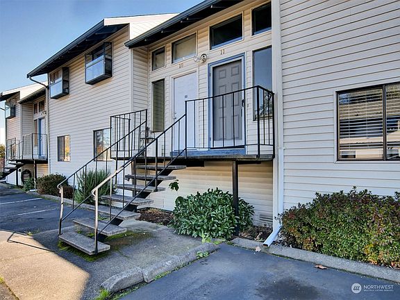 2nd image of 1313 W James Street #11