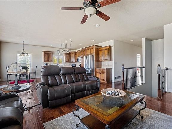 5th image of 35571 187th St