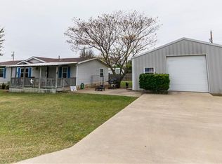 5518 Clear View Dr, Granbury, TX 76048