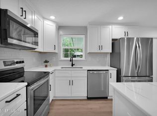 2050 LAUREL Drive, Middleburg, FL 32068