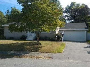 349 Caroline Dr, Bellingham, MA 02019