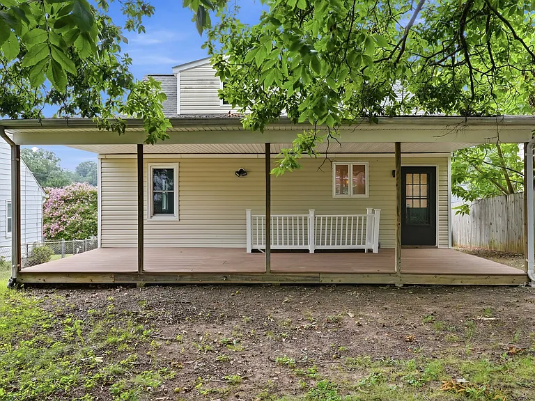 10 Birch Ave — Photo 34