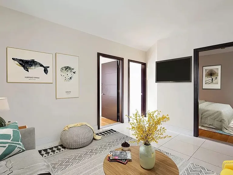 216 W 108th St #4R — Photo 2