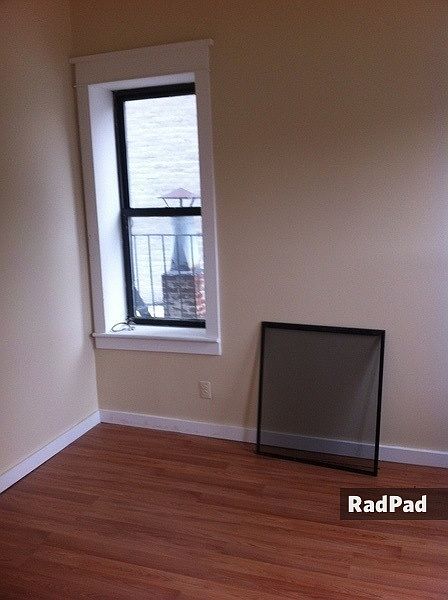 2nd image of 245 Troy Ave