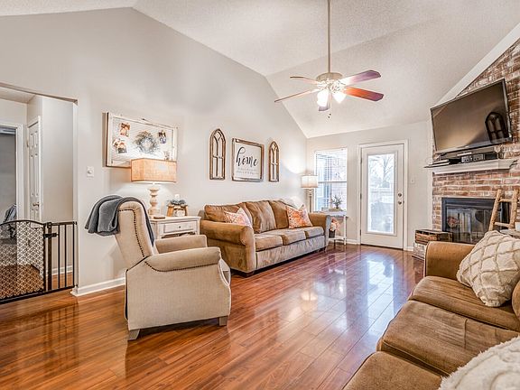 2nd image of 8015 Sundown Ln