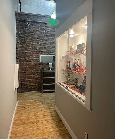 208 Huron Ave — Photo 29
