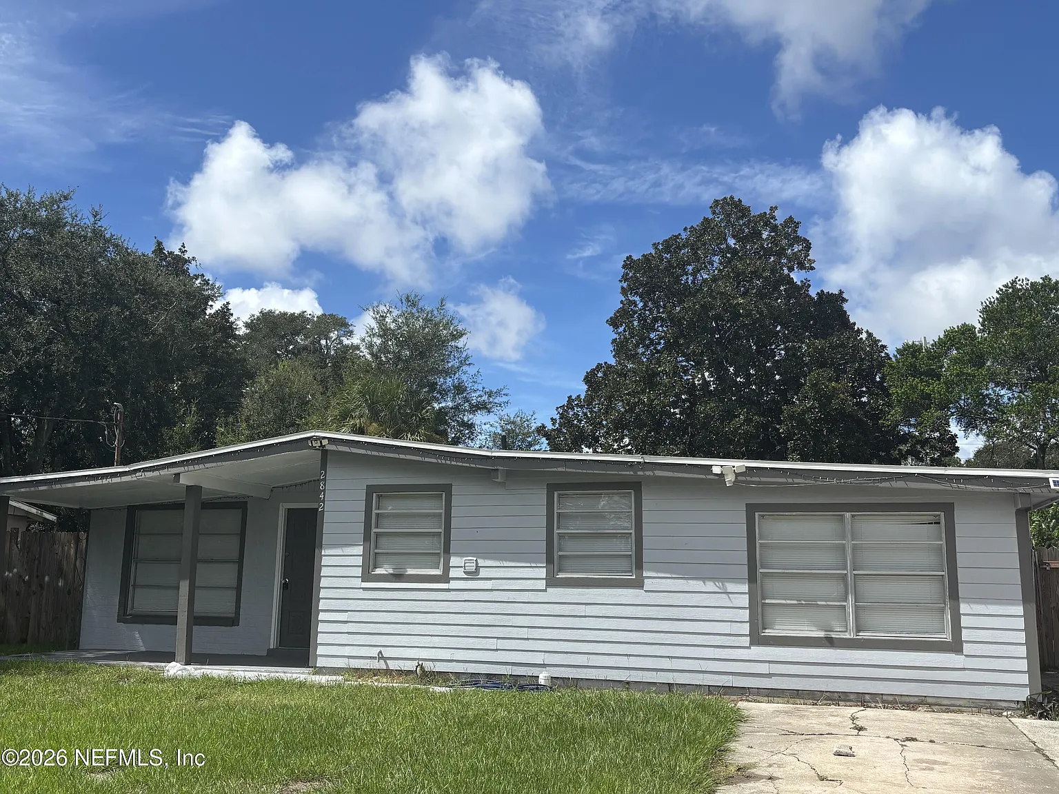 4 bed, 2.0 bath, 1422 sqft, $2,175 — Photo 2