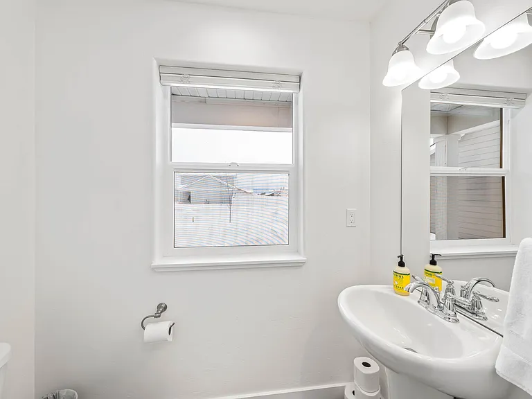 2135 Black Bird Ln — Photo 5