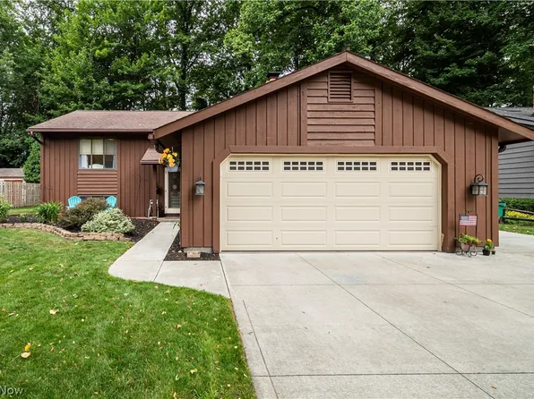 9020 Bluejay Ln, Mentor, OH 44060