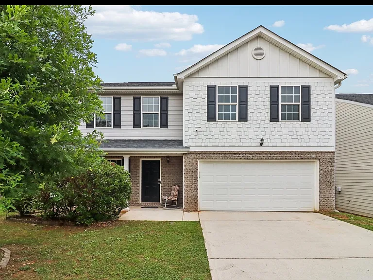 Parkview Place Dr — Photo 1