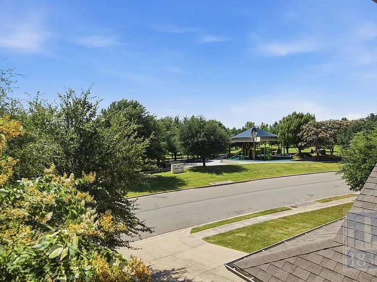 18713 Falcon Pointe Blvd — Photo 25