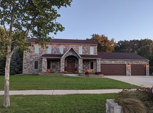 4416 W Tumblecreek Dr, Franklin, WI 53132