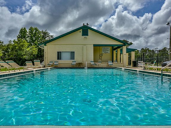 4th image of 61 Ravenwood Ct