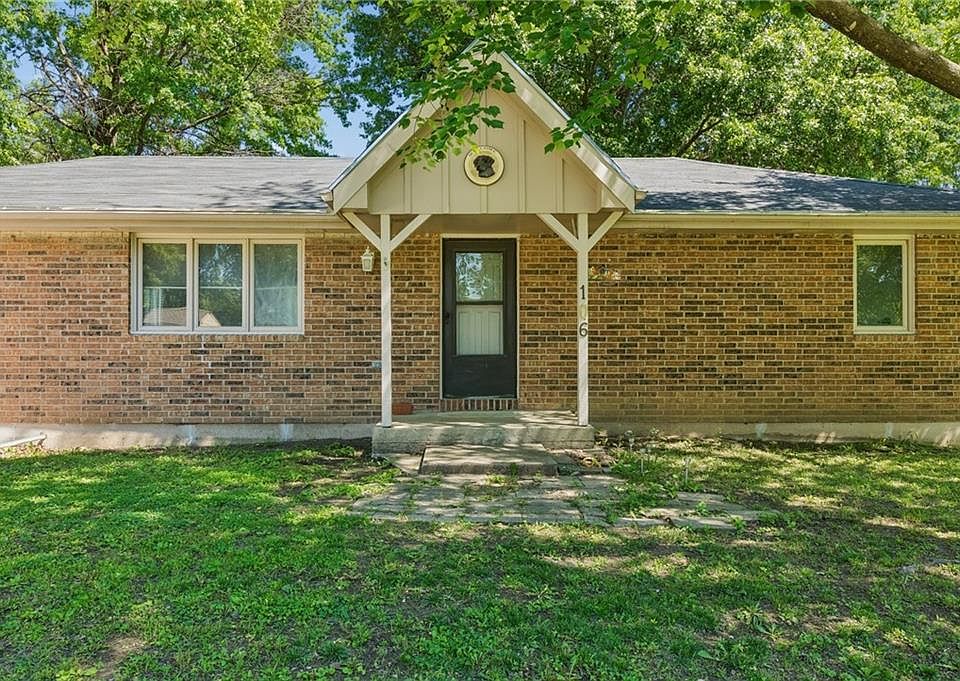 1st image of 106 Peach Tree Ln